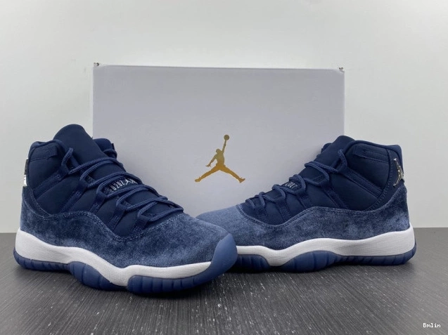 Boostmaster lin Midnight Navy Velvet AR0715-441 Air Jordan 11 WMNS 0724